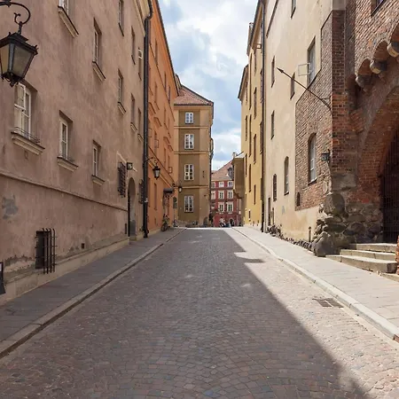 Apartment Jezuicka Old Town Warsaw